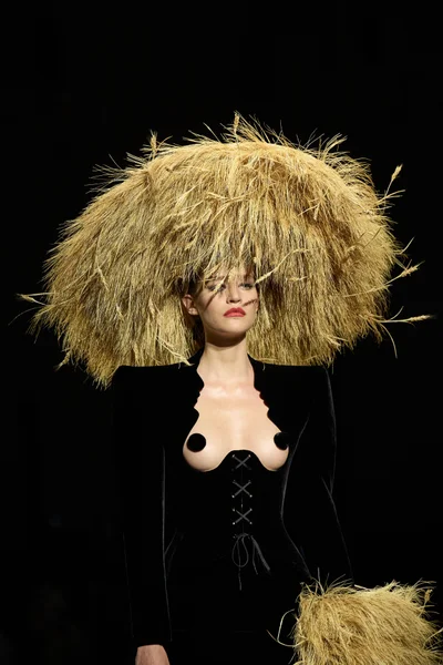 Look 21